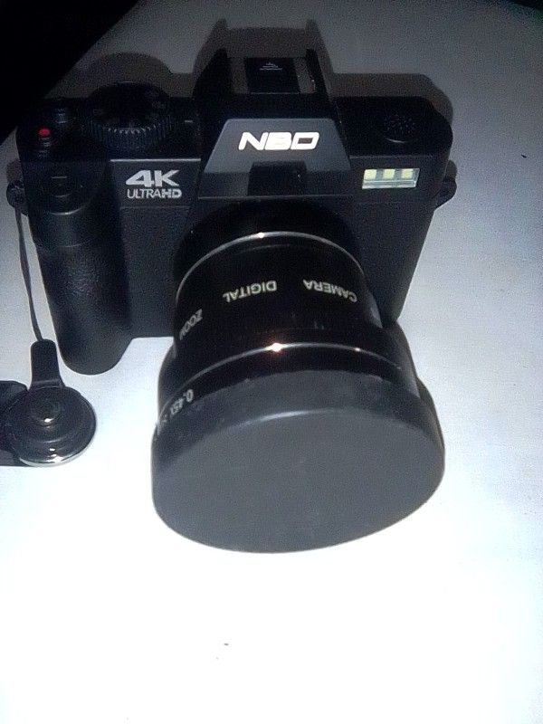 Ultra HD 48 MP All-in-One Vlogging Camera