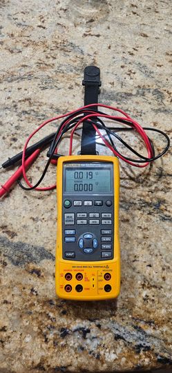 Fluke 725 Multifunction Process Calibrator