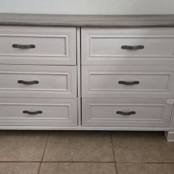 White Creamy Dresser