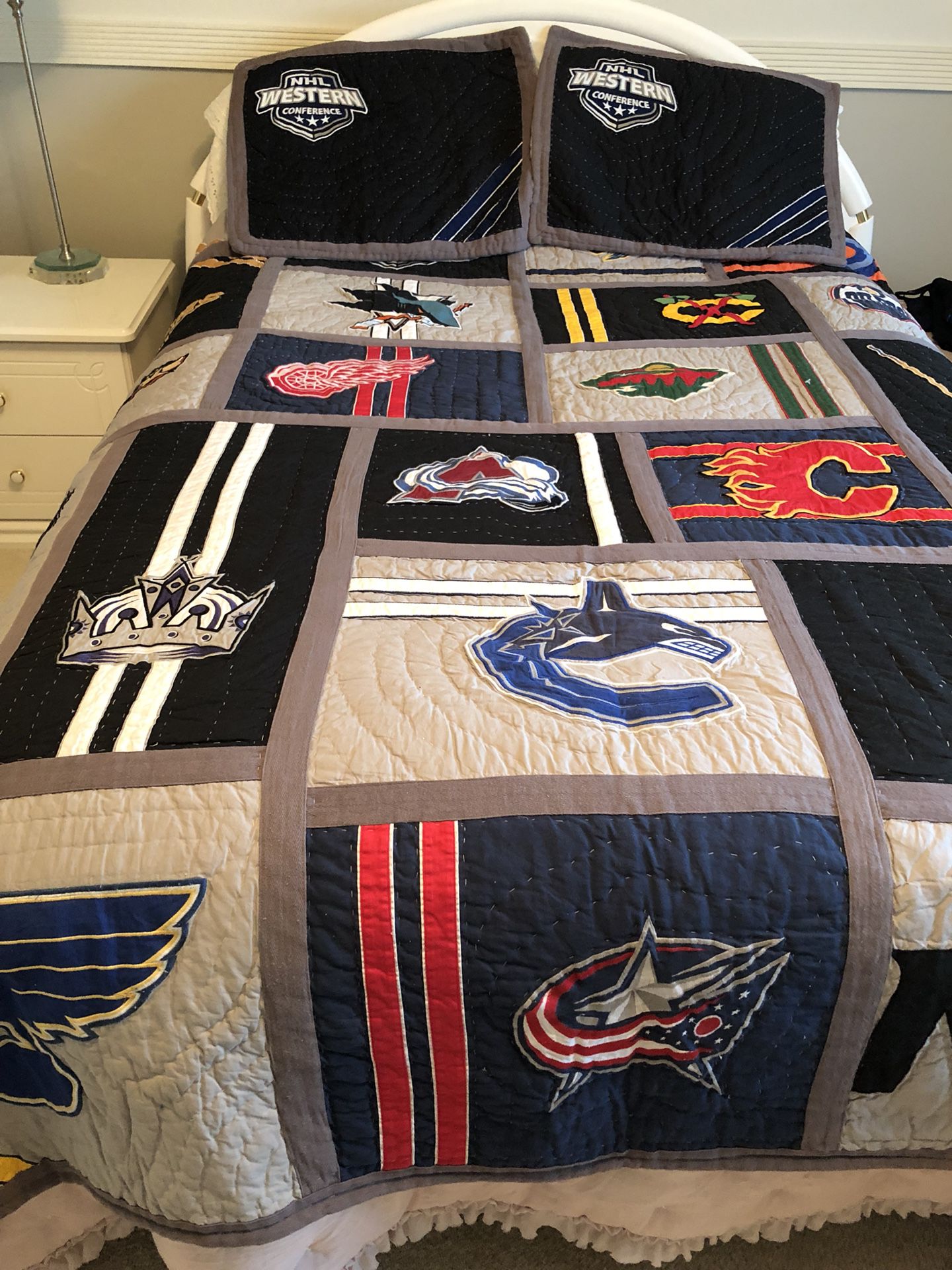 Pottery Barn Quilted Bedding - NHL Theme for Sale in Brunswick