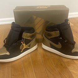 Jordan 1 Retro High OG Size 10.5