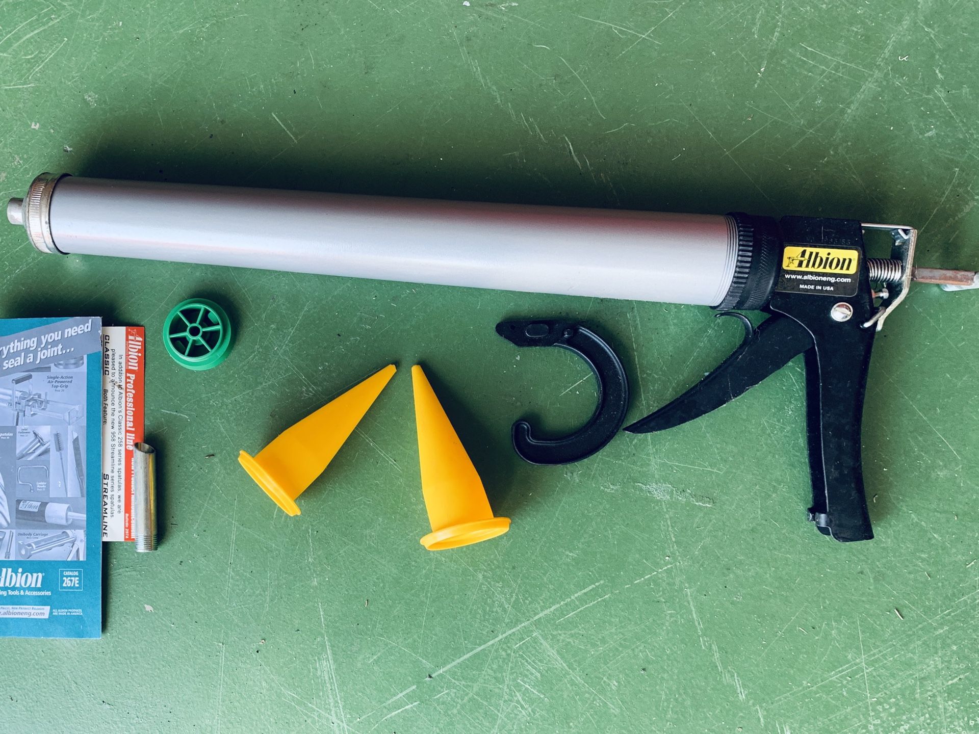 Albion Bulk/Caulk/Sausage Gun