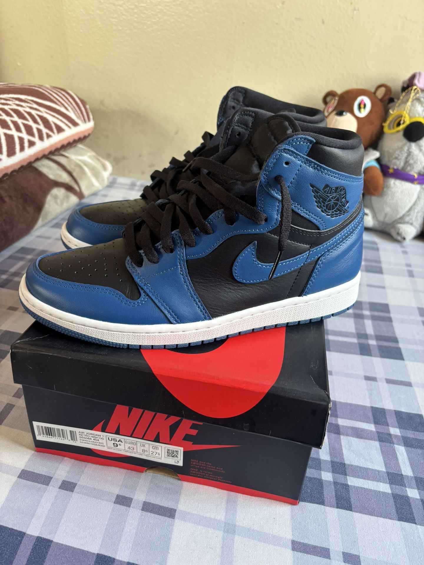 Air Jordan 1 Retro Dark Marina Blue