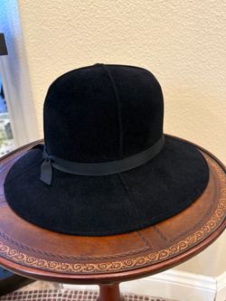 Vintage Louise Green Women Black Minimalist Hat Size One Size