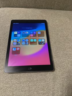 Apple iPad 9.7-inch (6th Gen) Cellular 32GB, Unlocked