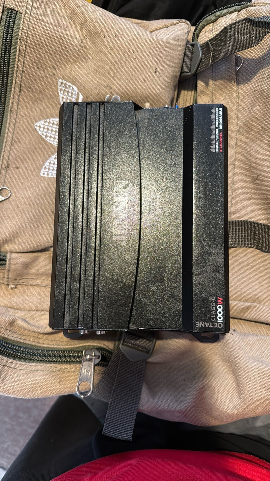 Jensen 1000 Watts Amp For Your Car Speakers