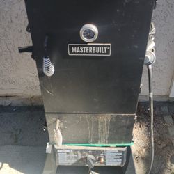 Masterbuilt Propane Smoker
