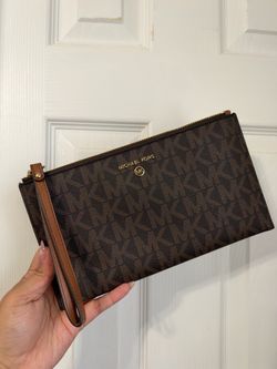 Michael Kors MK Signature Wristlet Clutch