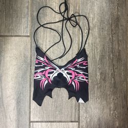 Grunge top with pink and white details