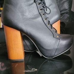 Black Leather Boots Size 8