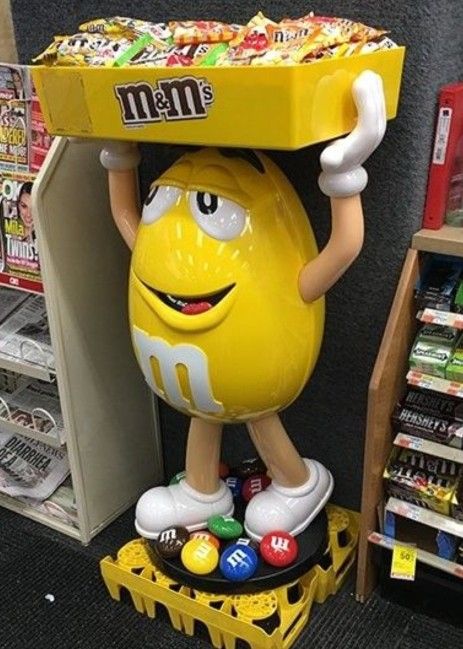 M&M Store Display Character - Yellow NEW