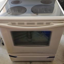 White Range Frigidaire