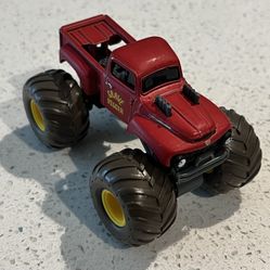 Spin master Monster Jam Grave Digger Original Red 1:24 Scale 