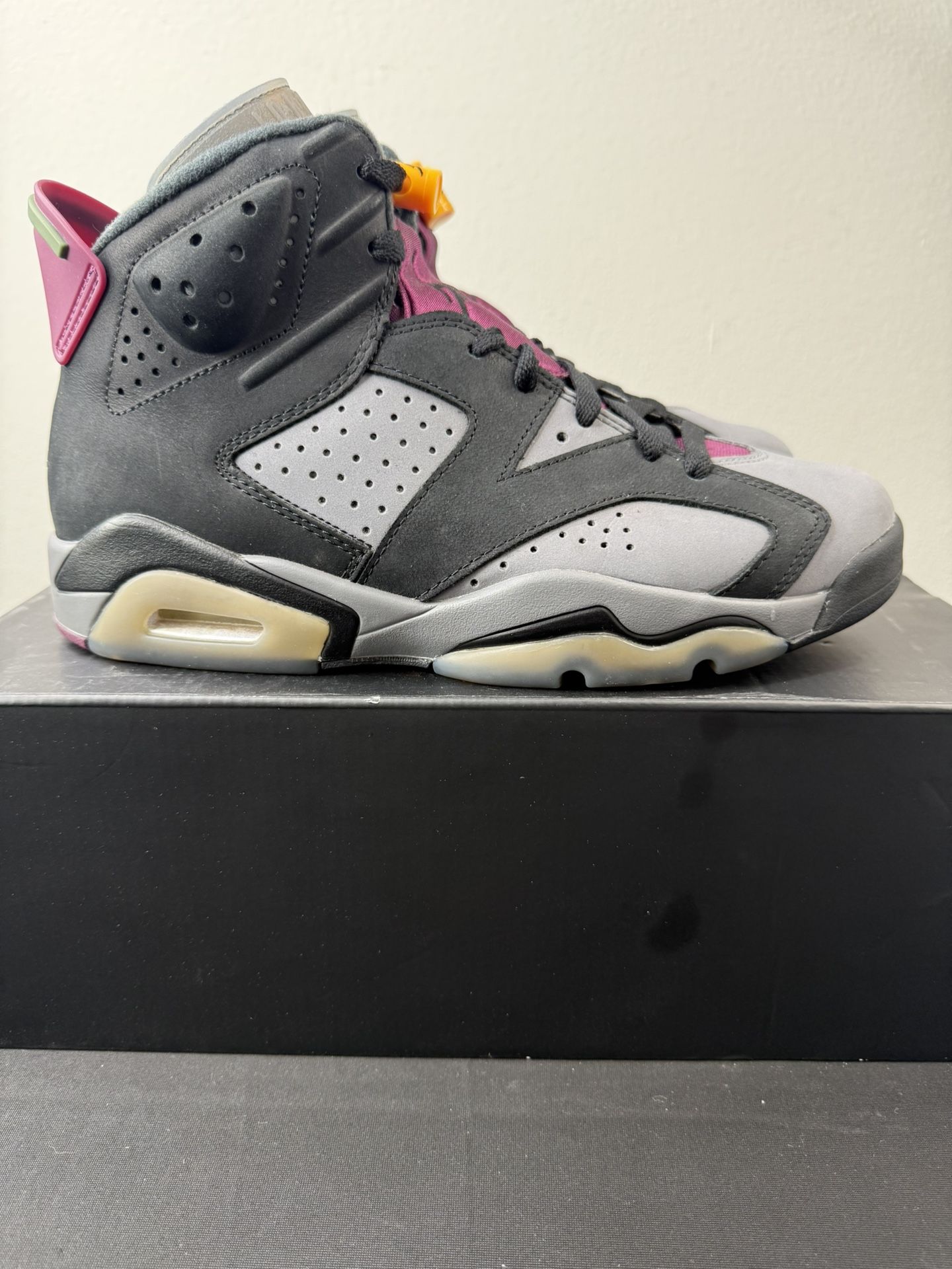 Air Jordan 6 “Bordeaux” Size: 7.5M (Lightly Worn)