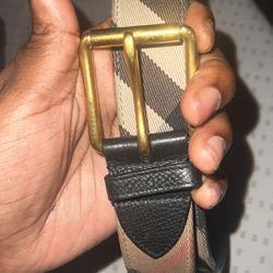 Burberry Belt Authentic for Sale in Chicago, IL - OfferUp