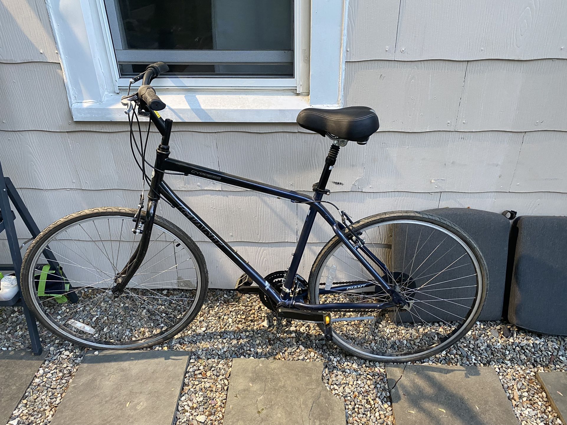 Giant Cypress ST Bicycle