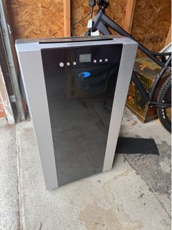 Air conditioner portable 14,000 BTU with remote