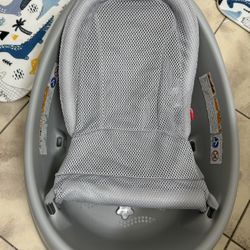Baby bathtub