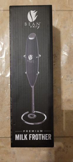 Electric Frother w Stand