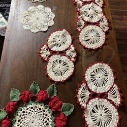 11- Vintage Doilies 