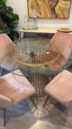 Round glass table