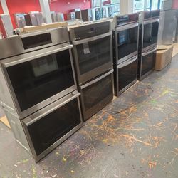 STORE CLOSING DOUBLE WALL OVEN