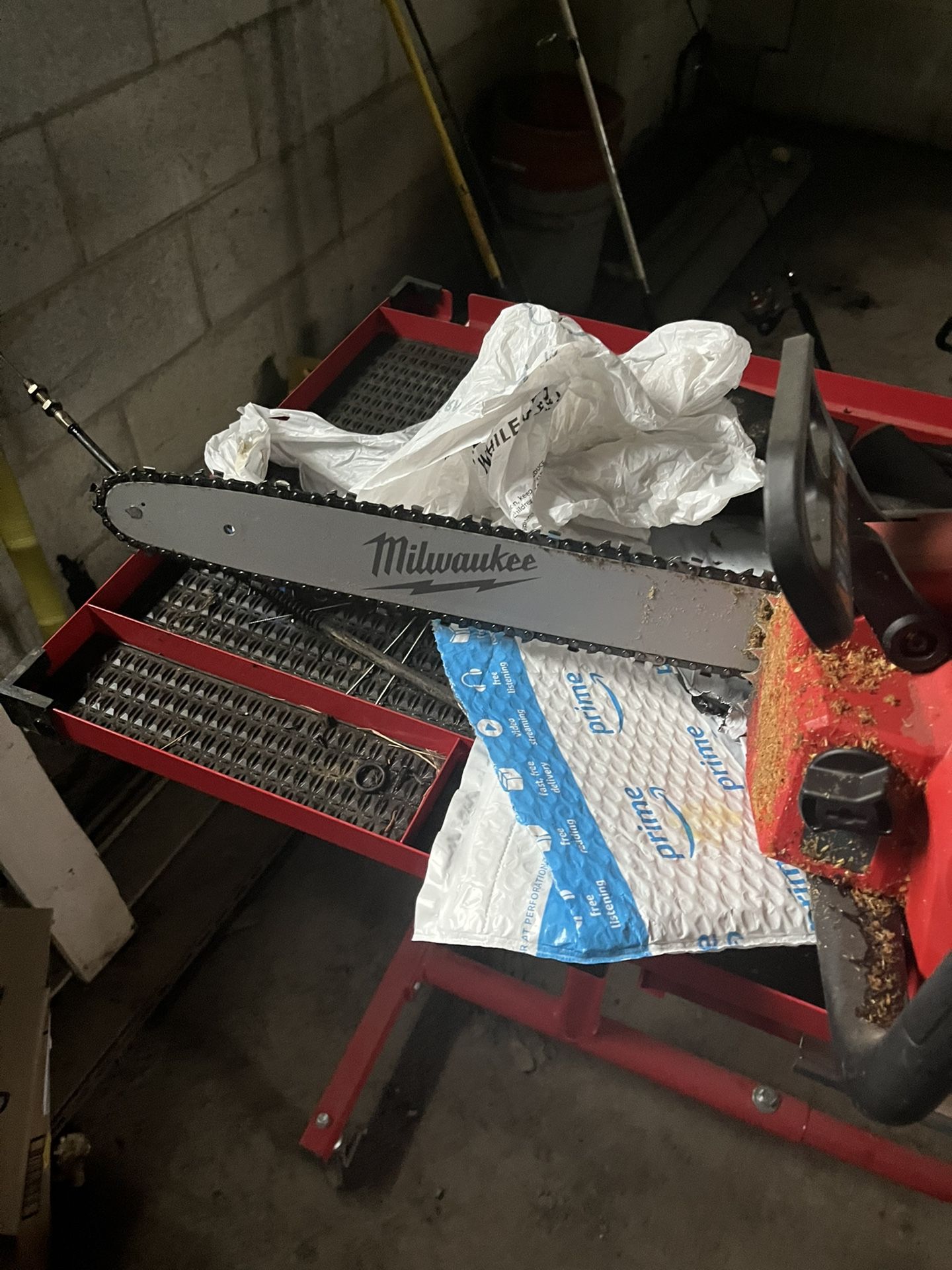 Milwaukee Chainsaw 