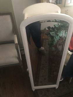 Little girl mirror wardrobe