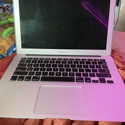 MacBook Air 13 