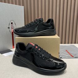 Prada Men’s Sneaker With Box New 