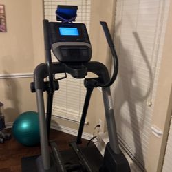 Nordic TrackFS7i elliptical 