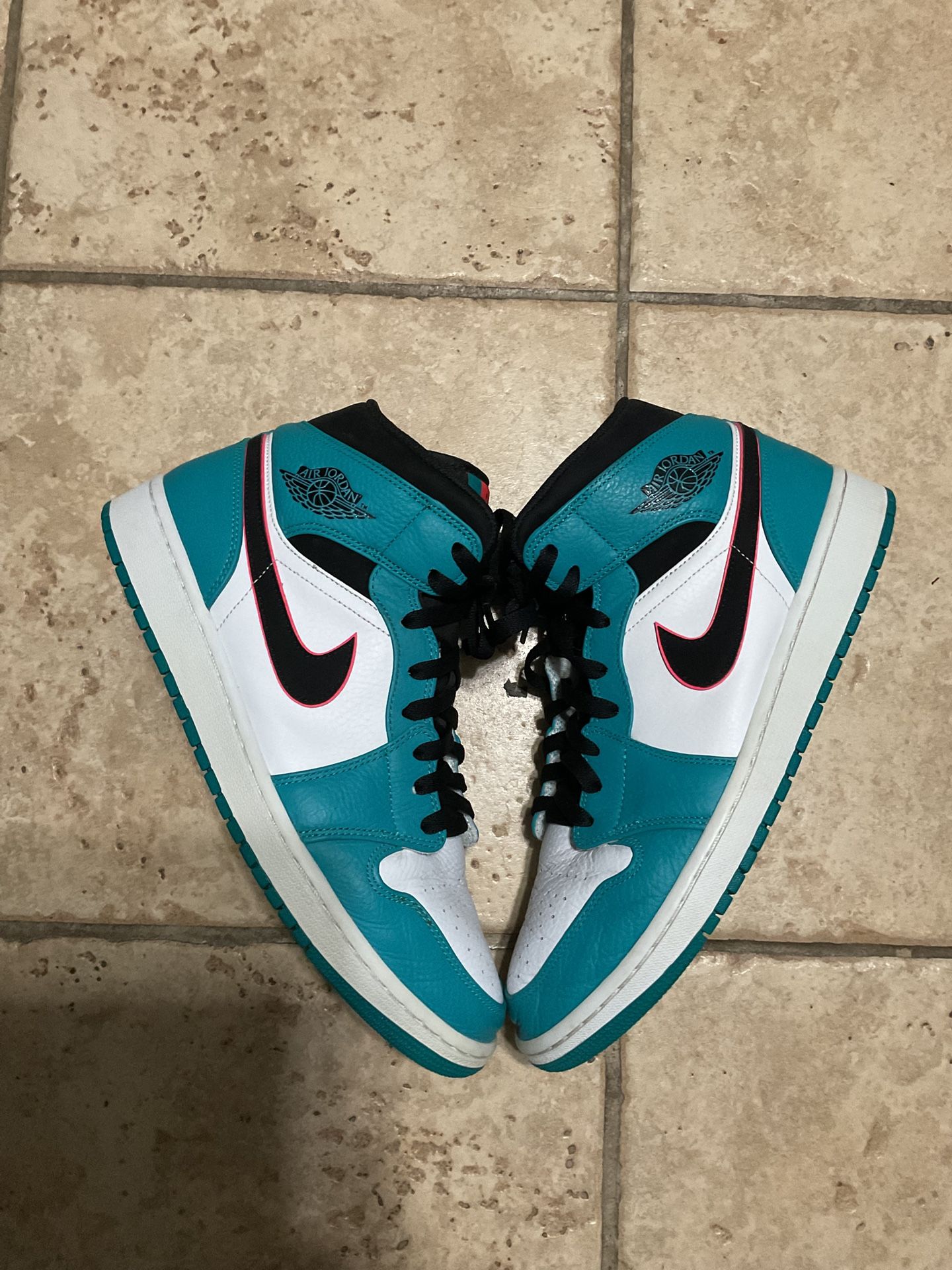 Nike Air Jordan 1 Mid South Beach Mens Size 12