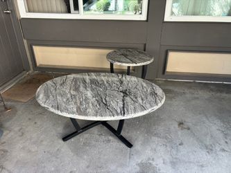 Coffee table with two identical end tables