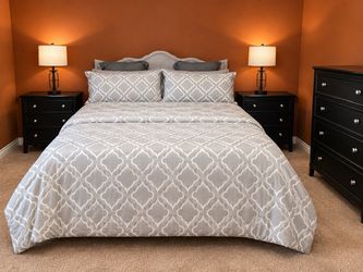 Beautiful Rustic Black & Gray King Bedroom Set
