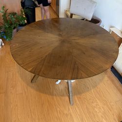 Dinning Table 