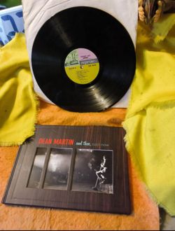 True collectible must have dean martin lp cd's and photo book will not separate