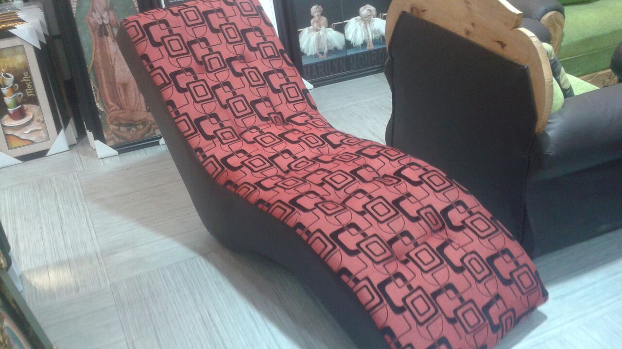 Kamasutra couch