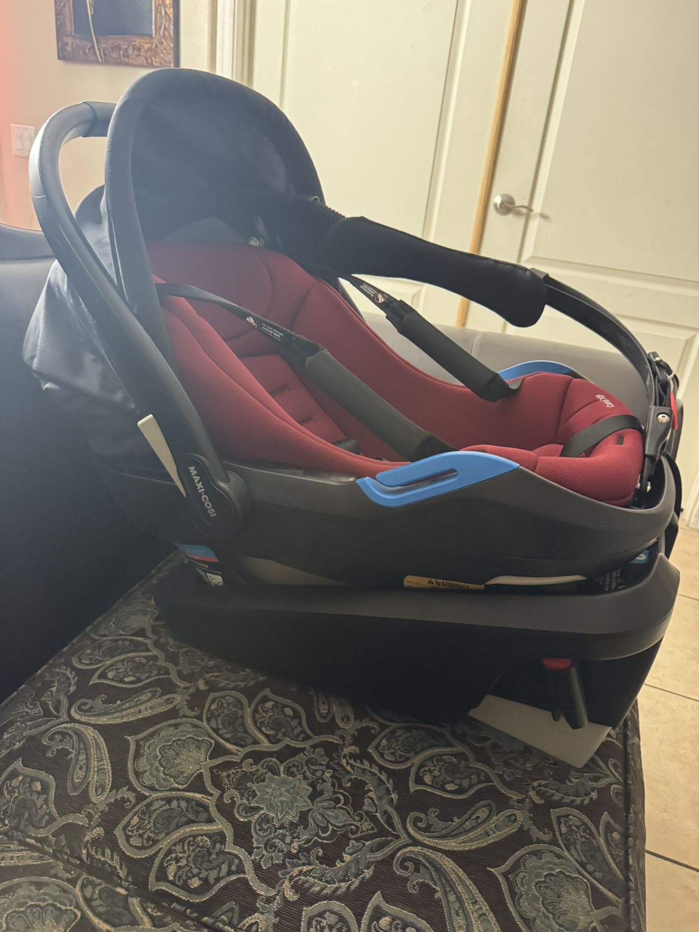 Maxi Cosi  Infant Car Seat