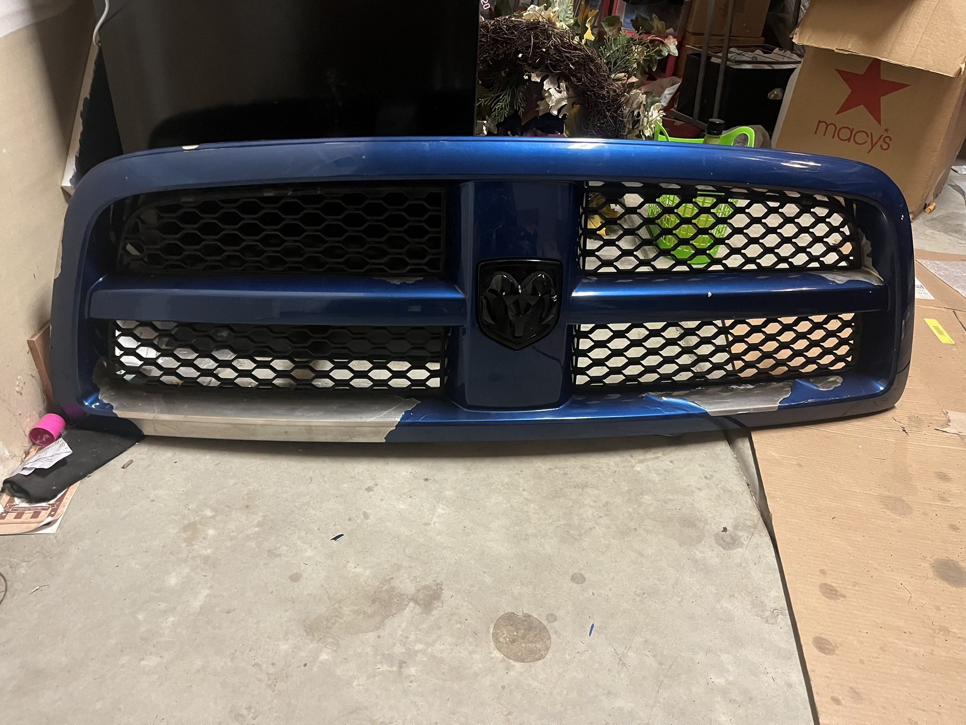 Dodge Ram Grille