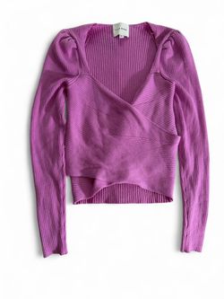 Women’s Pink Rose ribbed knit long sleeve crop top in a S