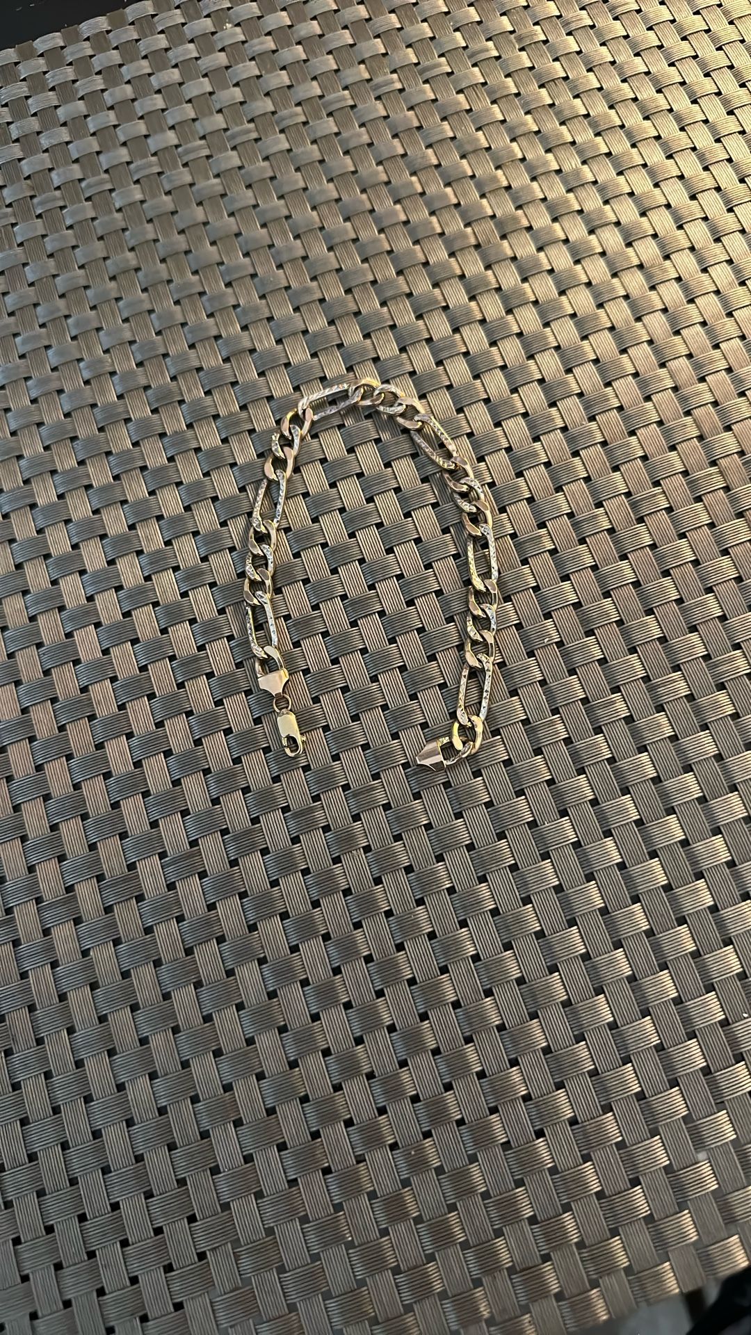 10 K Italy Gold Bracelet 