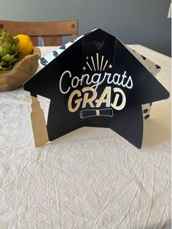 Graduation decor 2026