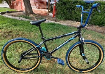 Haro Shredder  bike