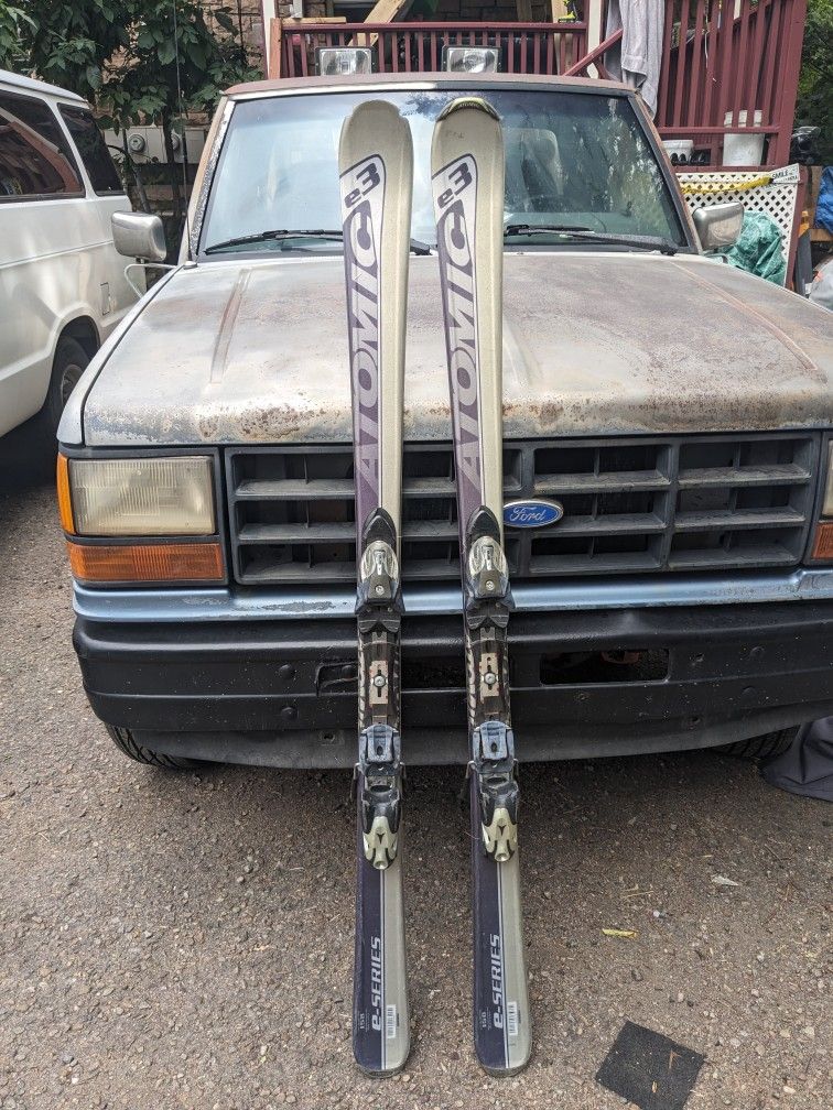 Atomic E3 skis 158 cm