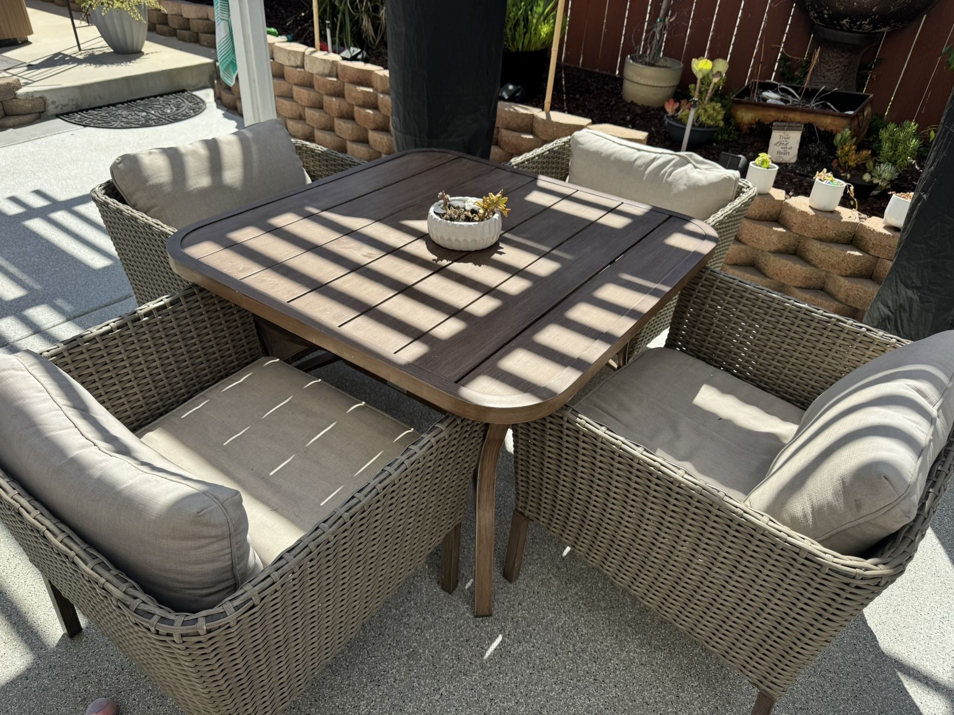 Patio  Table And Chairs