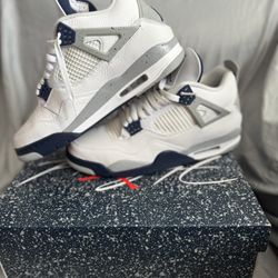 Jordan 4 Midnight Navy
