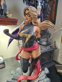 Ms. Marvel Warbird Statue