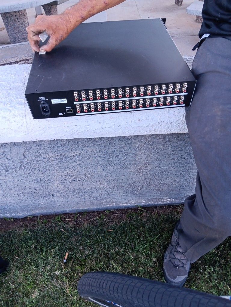 Ac Input100-240v-.08A,60/50hz,8w