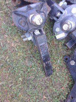 Tow hitches
