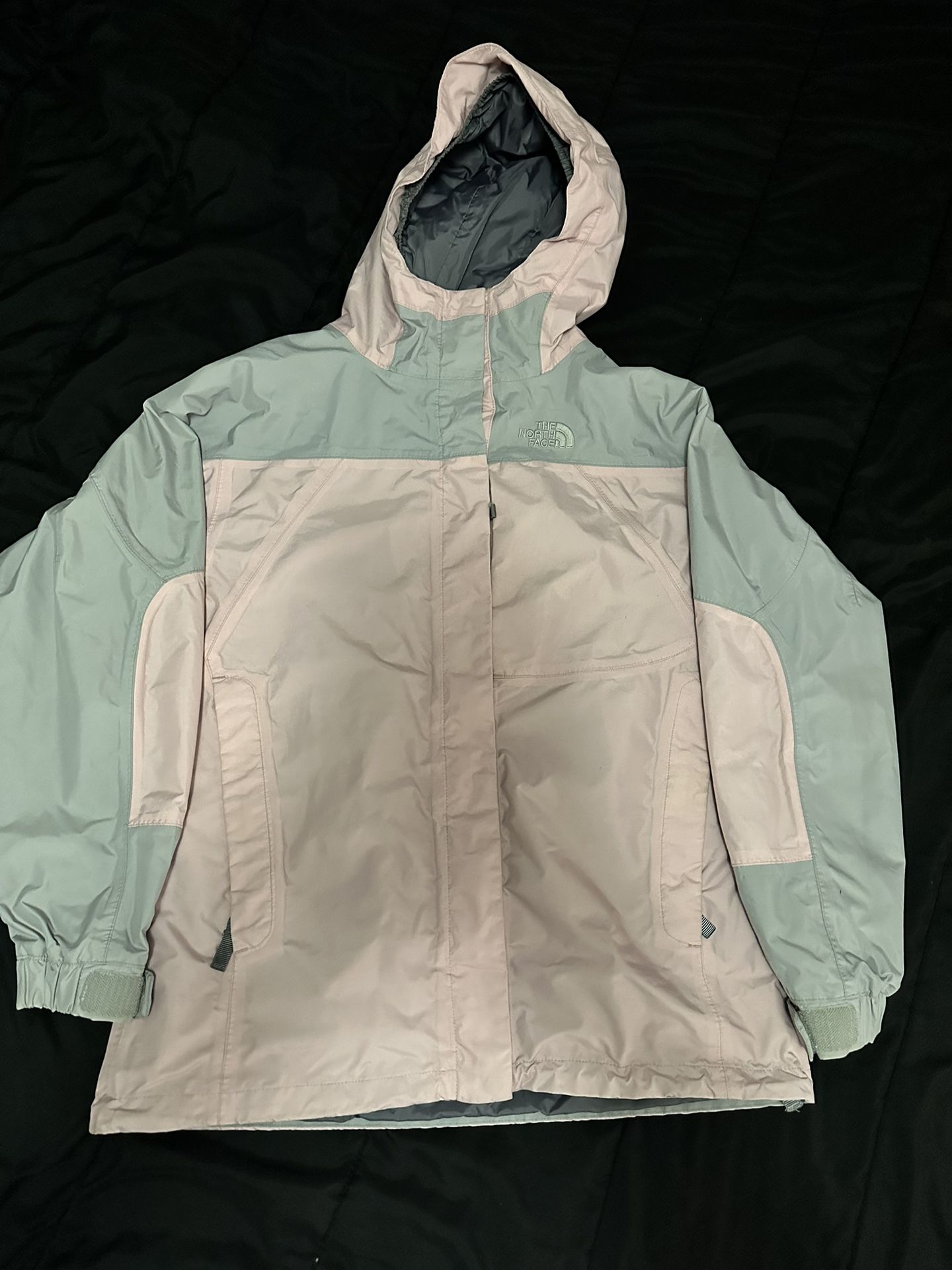 The north face girls resolve, reflective jacket